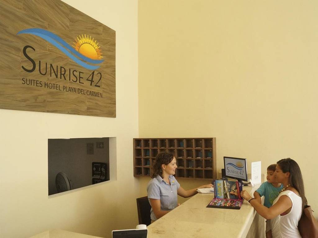 Sunrise 42 Suites Hotel 신데 델 카르멘 외부 사진