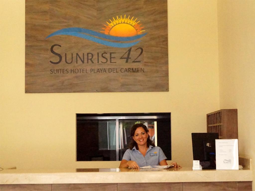 Sunrise 42 Suites Hotel 신데 델 카르멘 외부 사진