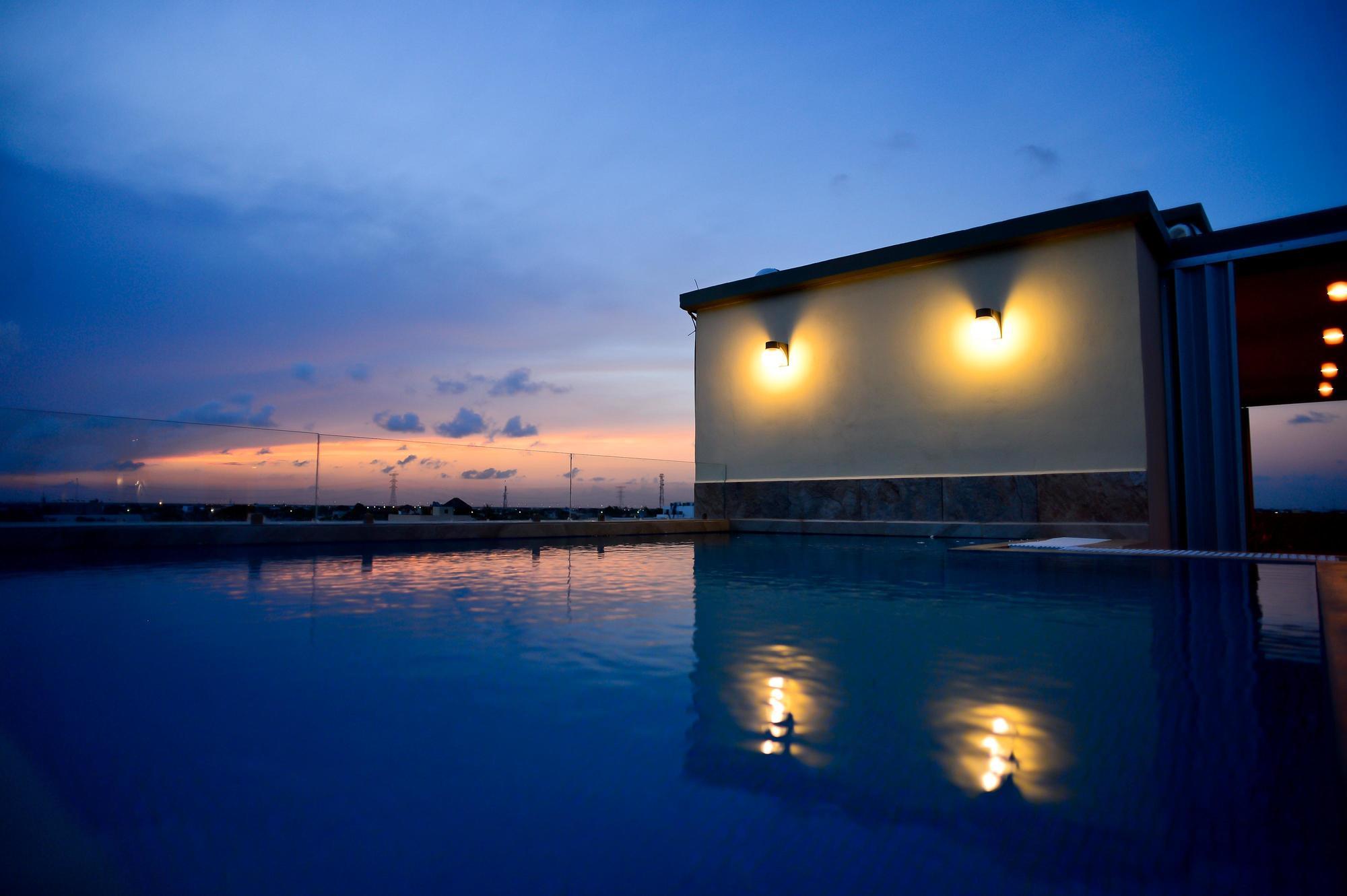 Sunrise 42 Suites Hotel 신데 델 카르멘 외부 사진