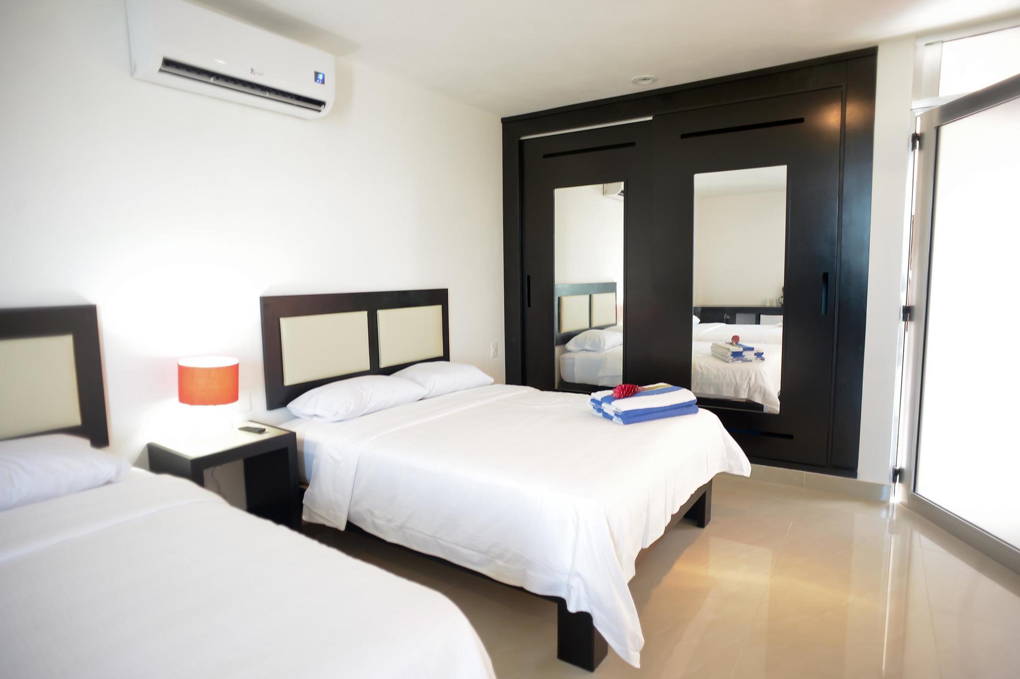 Sunrise 42 Suites Hotel 신데 델 카르멘 외부 사진