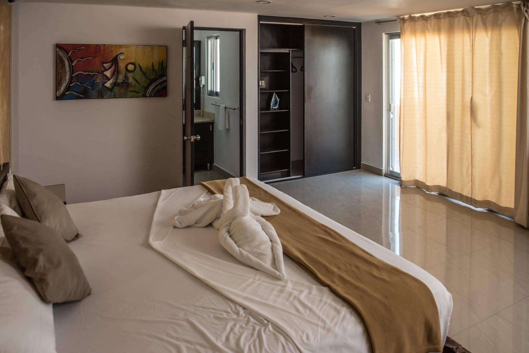 Sunrise 42 Suites Hotel 신데 델 카르멘 외부 사진